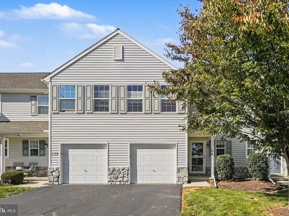 168 N Village Cir, Palmyra, PA 17078