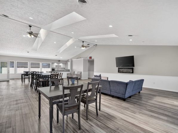215 N Canal Rd #1a0