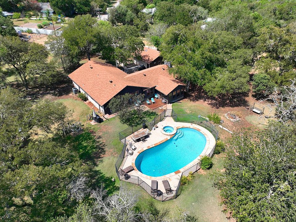 1st image of 2300 Robin Rd