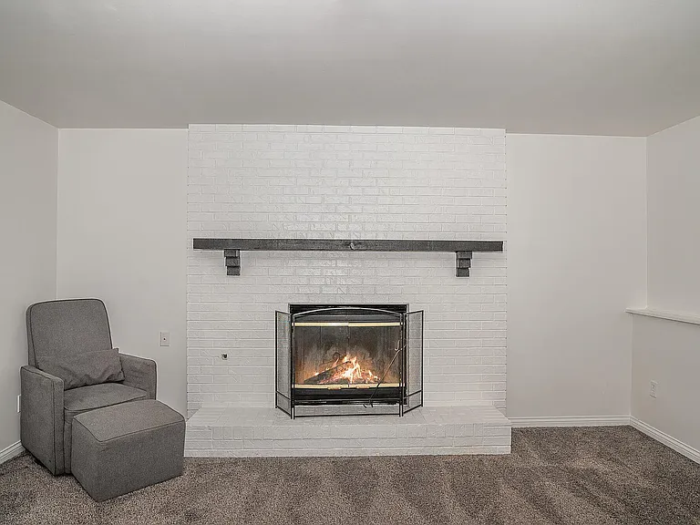 1400 W 97th Ave — Photo 4