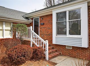 2004 Saddlegate Ct, Greensboro, NC 27407