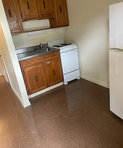 1418 Selkirk Rd #E — Photo 1