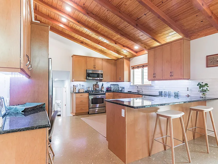 427 Ridgewood Rd — Photo 9