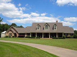 3775 Country Club Rd E, Longview, TX 75602