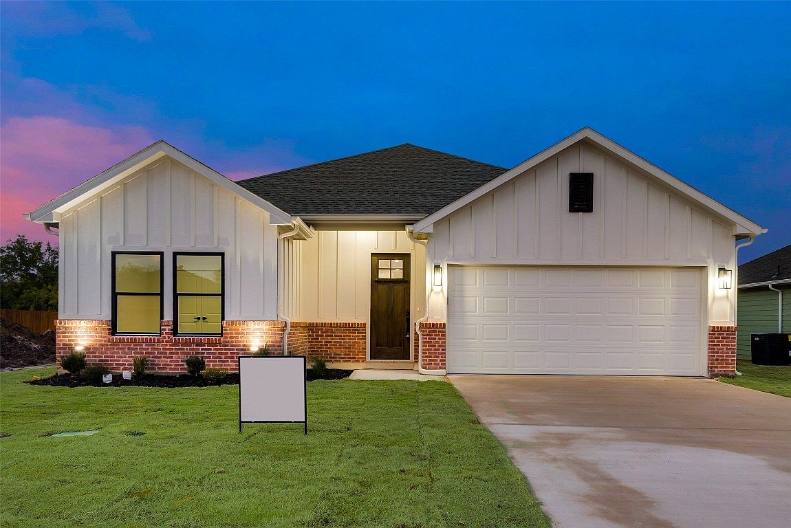 3410 Shelby Ave, Greenville, TX 75402 Zillow