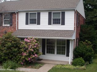 107 Townhouse Pl, Moscow, PA 18444