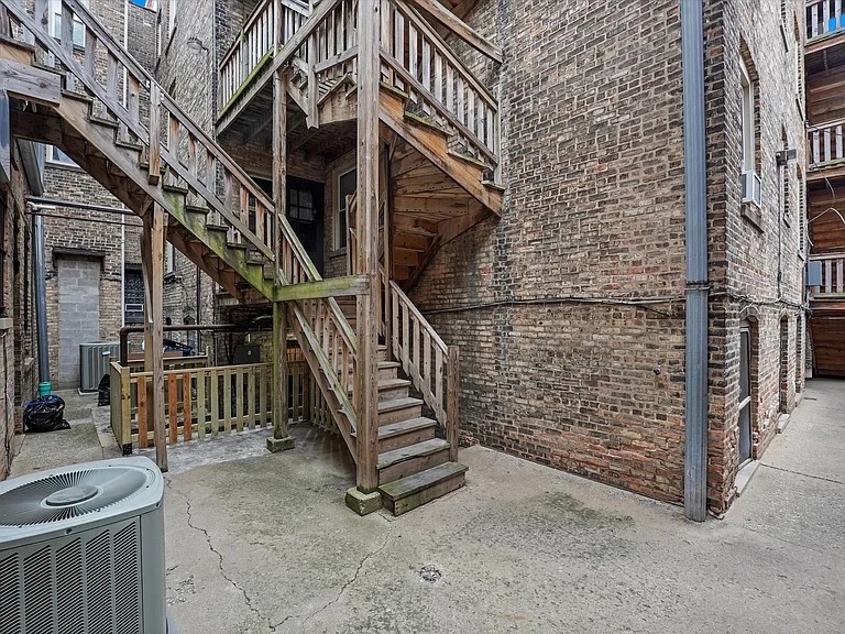 409 Beloit Ave #3T — Photo 16