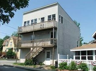 42 W Old Orchard Ave, Old Orchard Beach, ME 04064
