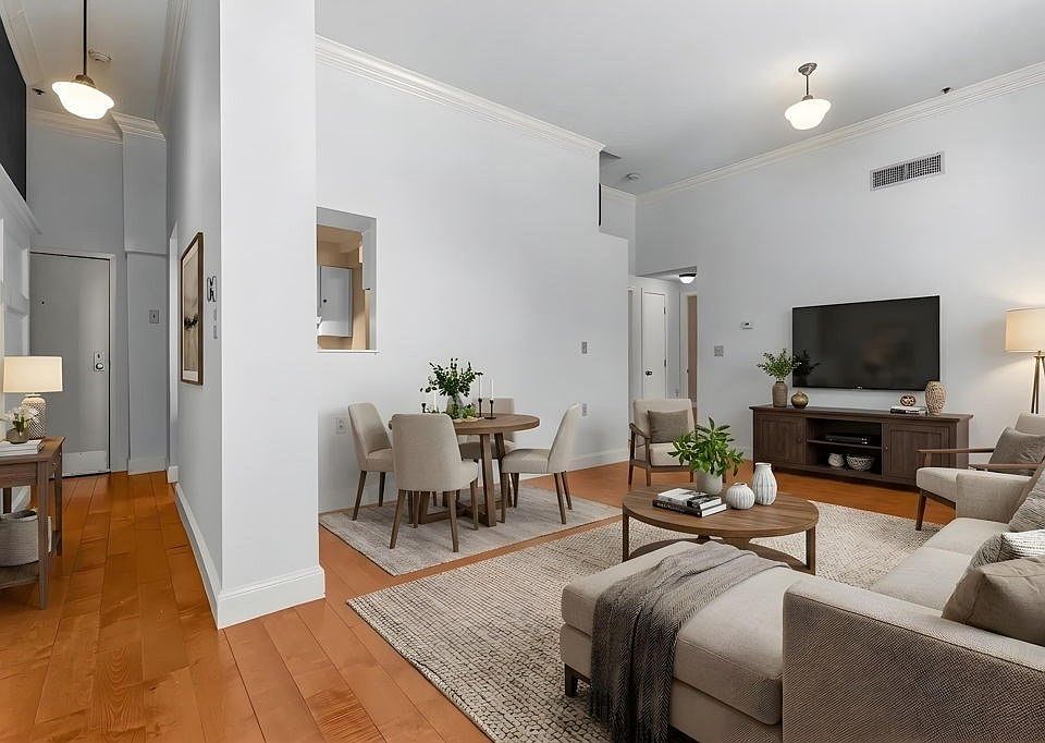 1st image of 40 School St APT 4