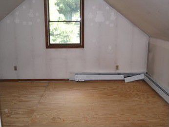 2nd image of 32 W Crestwood
