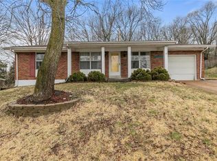 721 La Bonne Pkwy, Ballwin, MO