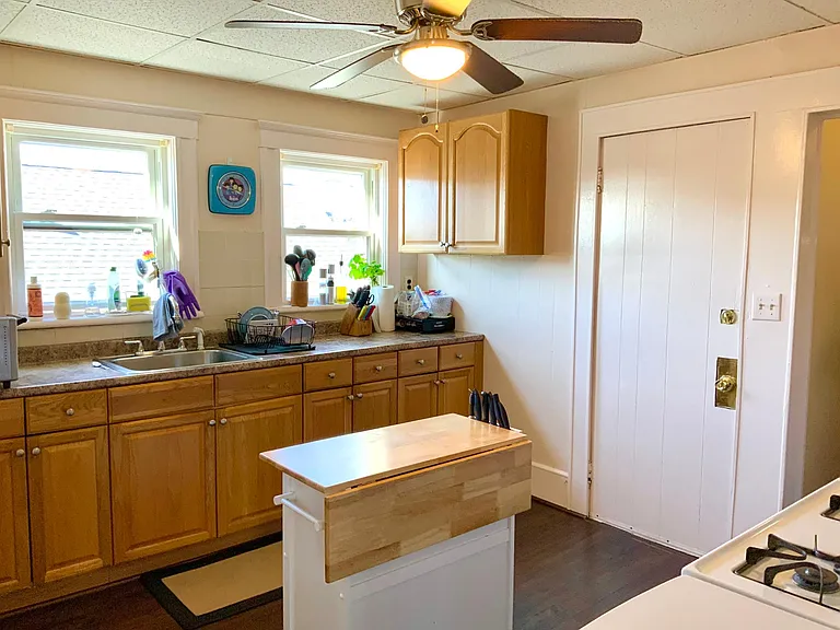 250 Boston Ave #3 — Photo 9