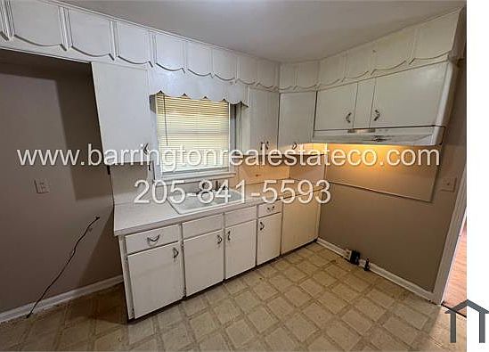 4th image of 140 Carol Dr