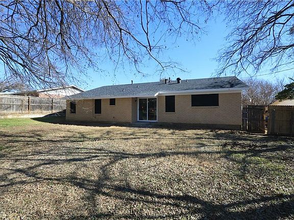4th image of 4537 Dee Ln