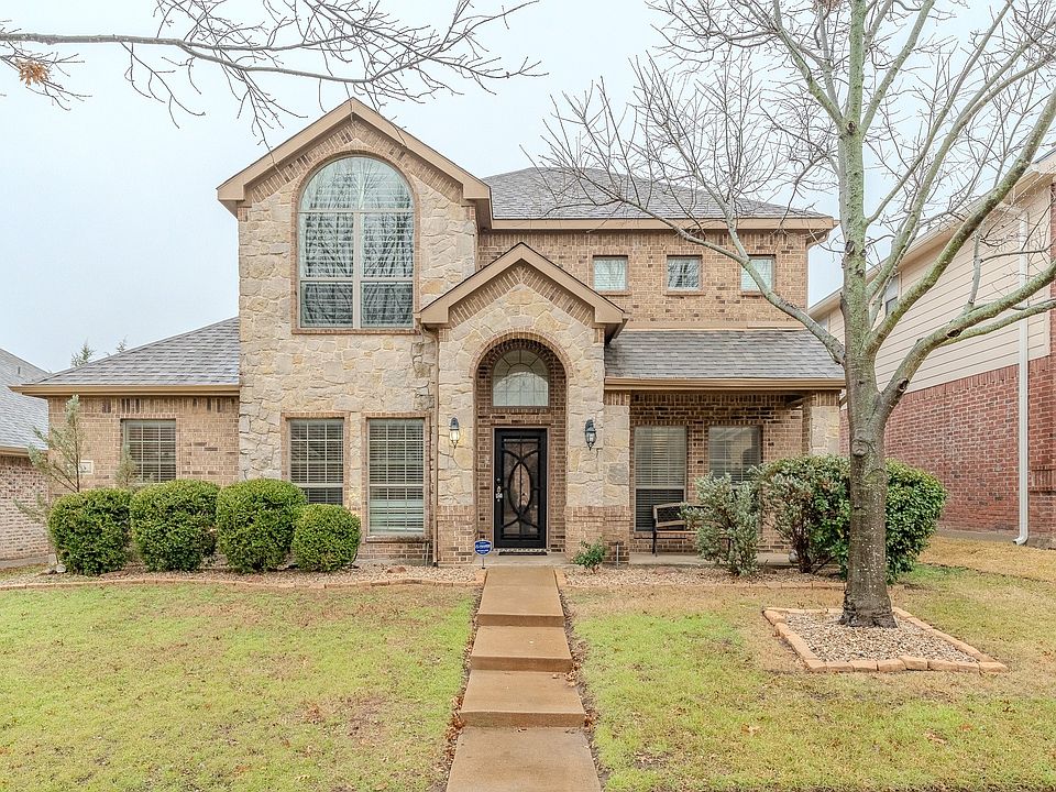 1st image of 303 Village Dr