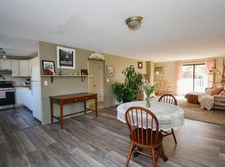 48 Churchill Dr #48, Newington, CT 06111