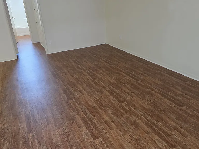 535 E Hazel St #6 — Photo 6