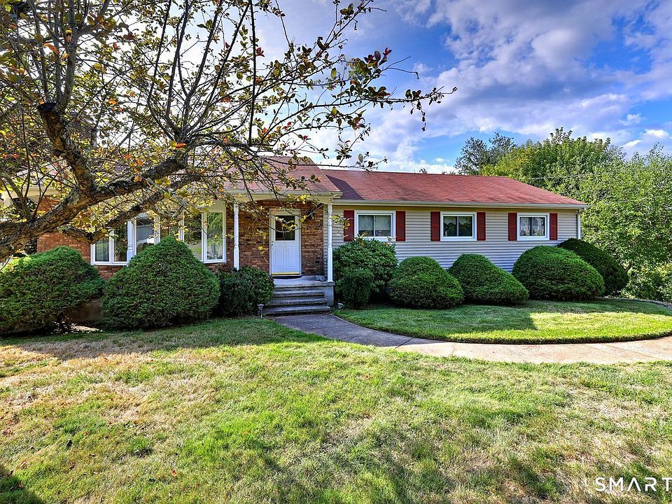 1st image of 90 Brook Hill Road