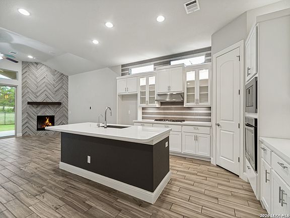 4th image of 103 Palisades