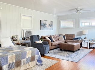 1 Dosoris Ln, Glen Cove, NY 11542