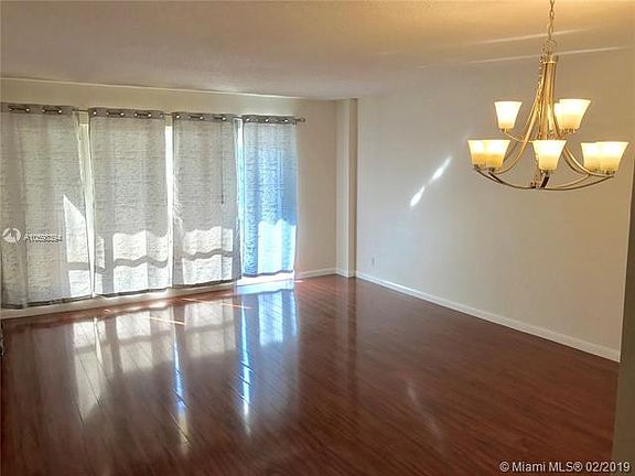 3rd image of 340 Sunset Dr APT 205