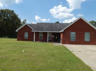 267 County Road 767, Buna, TX 77612