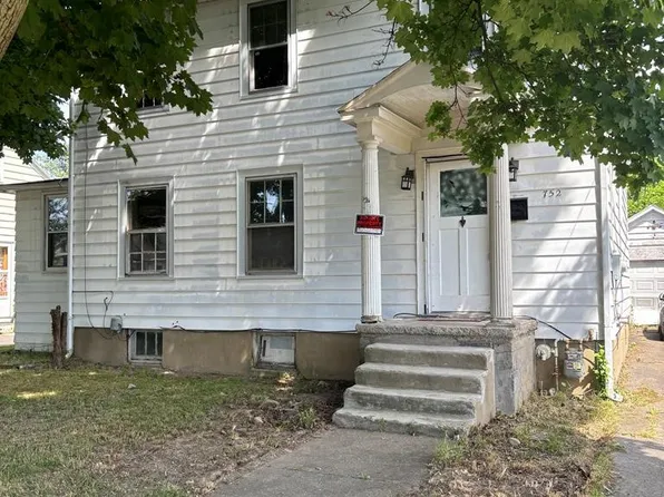 752 Thompson St, Elmira, NY 14904