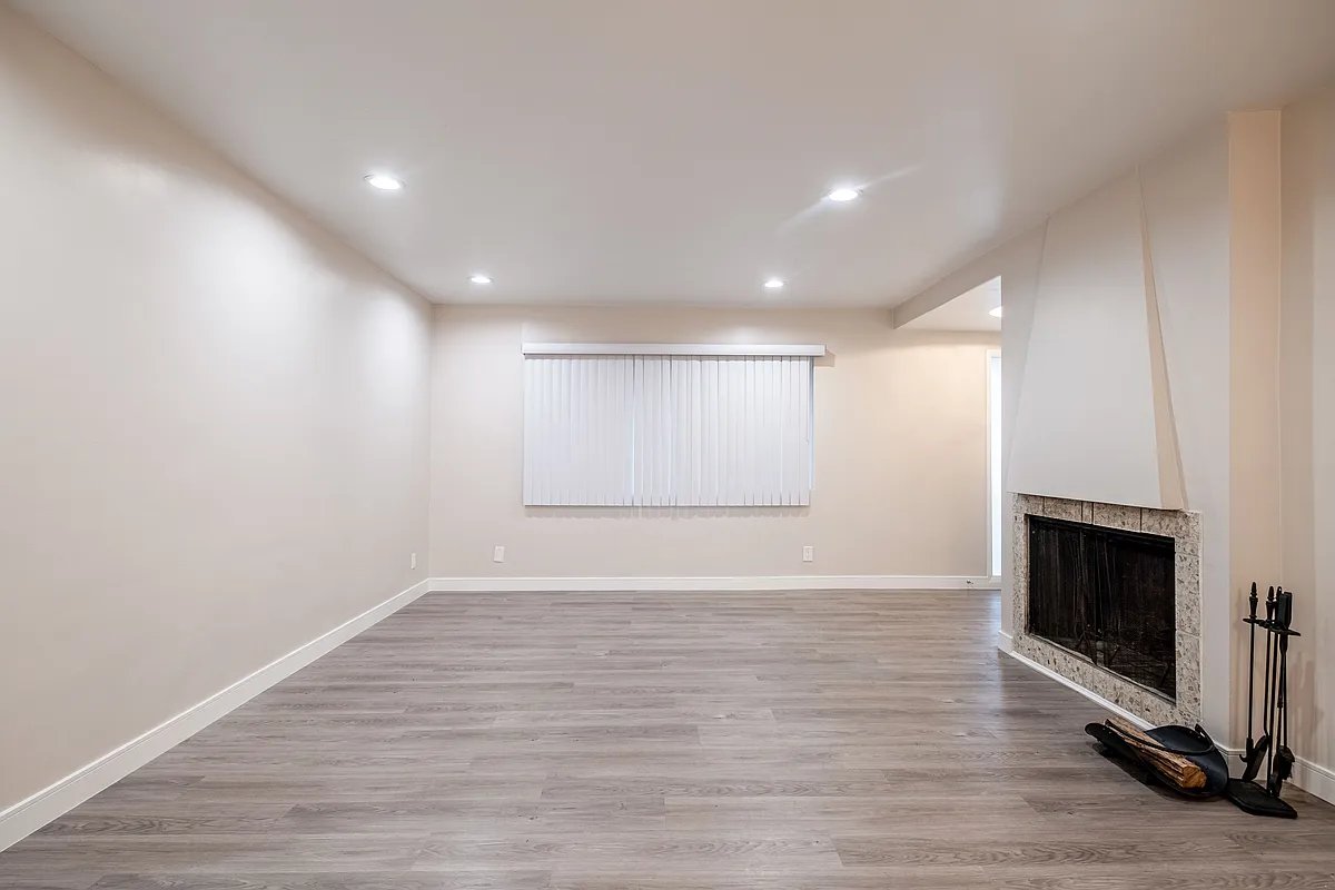 Building Photo - 1830 Federal Ave #1
