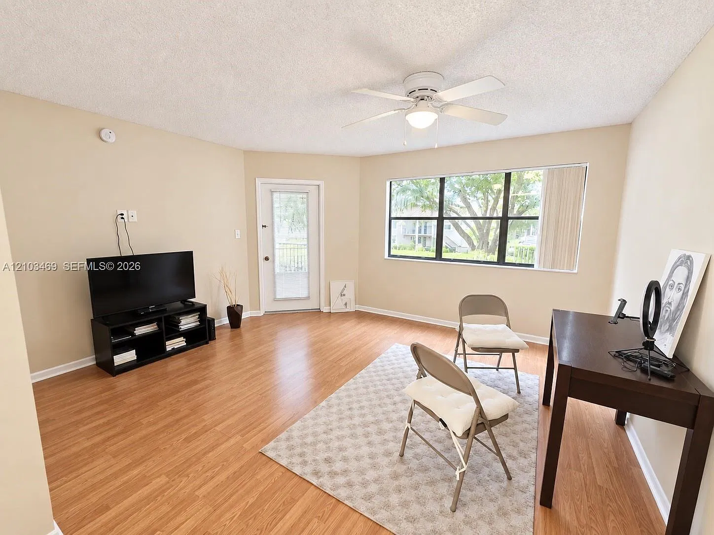 Hollywood Parc Condominiu — Photo 3
