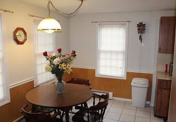 2nd image of 501 Twin Lakes Dr