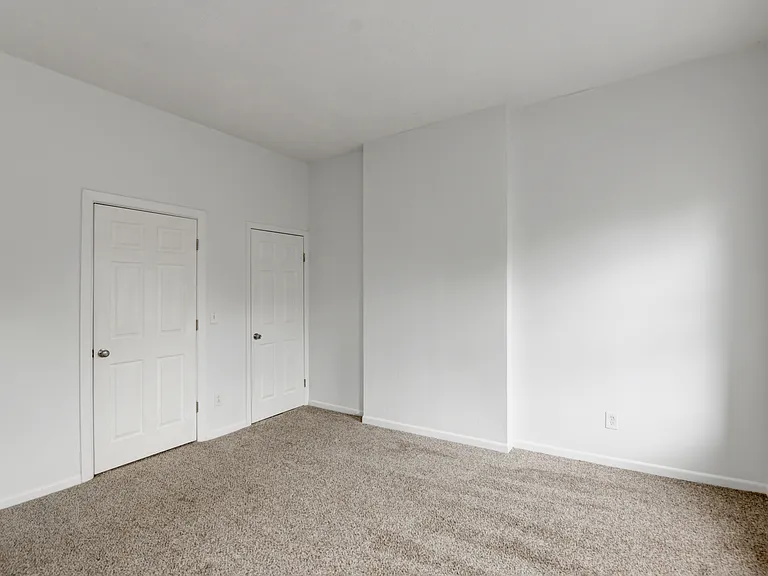 683-685 S Champion Ave #685 — Photo 18