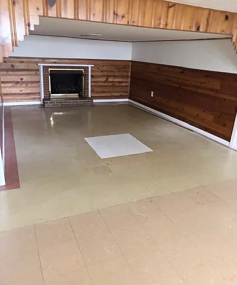 16705 Chateau Ave — Photo 9