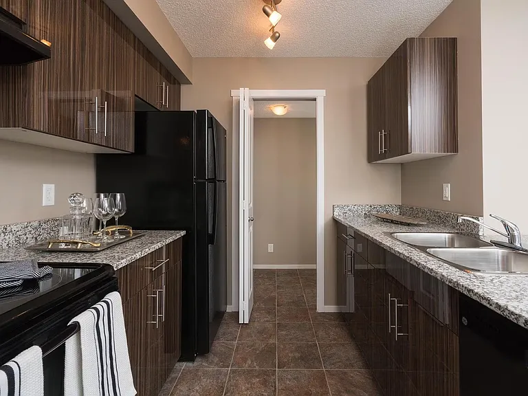 3011 James Mowatt Trl SW — Photo 7