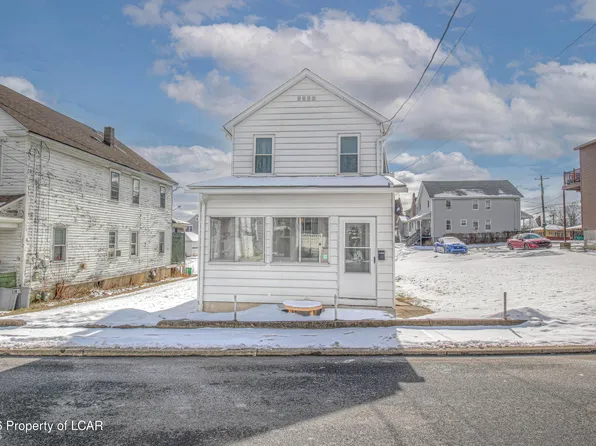 10 2nd St, Larksville, PA 18651