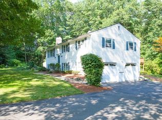 6 Wagontrail Rd, Chelmsford, MA 01824