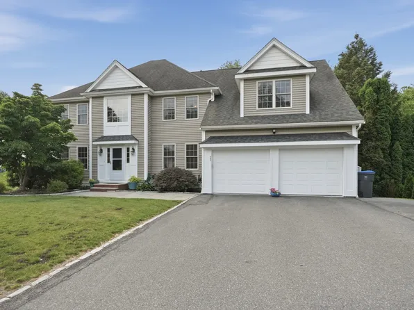 21 Manchester Pl, Natick, MA 01760