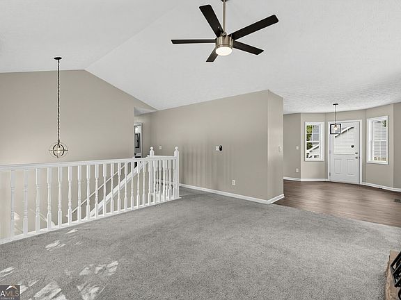5th image of 23 Shadow Ridge Dr