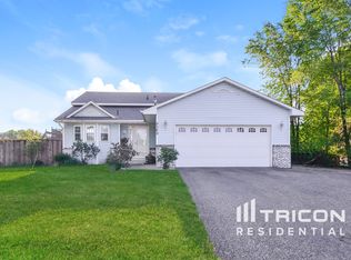 9389 Jareau Ave S, Cottage Grove, MN 55016