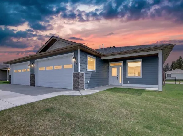 610 N 4th Ave SW #2, Sundre, AB T0M 1X0