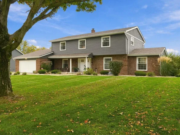 1624 E Lake Dr W, Elkhart, IN 46514