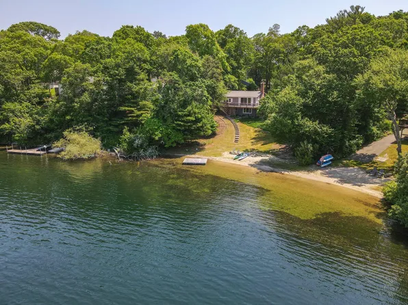 67 Lake Shore Drive, East Falmouth, MA 02536
