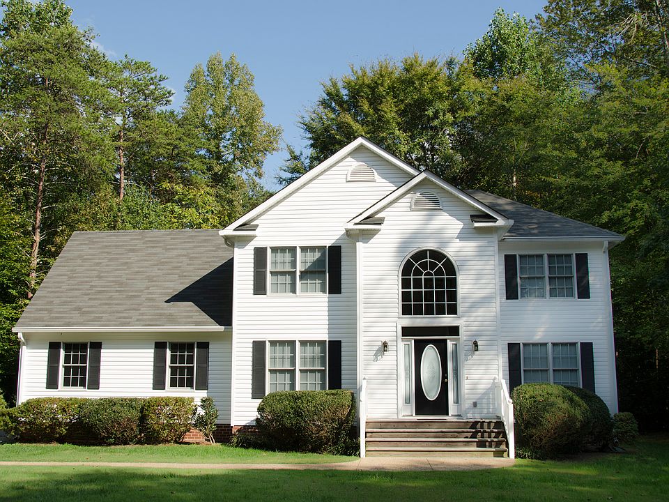 1st image of 3220 Sherwood Bluff Cir