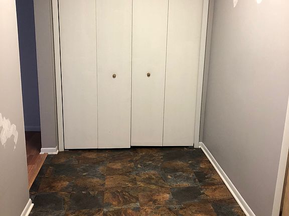 3rd image of 9 1/2 S Washington St APT 1
