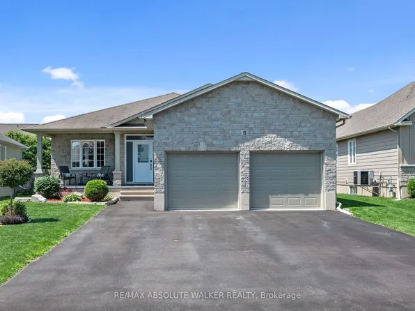 8 Settlement Ln, Russell, ON K4R 0A4