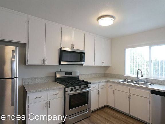4th image of 3659 Lemona Ave APT 3