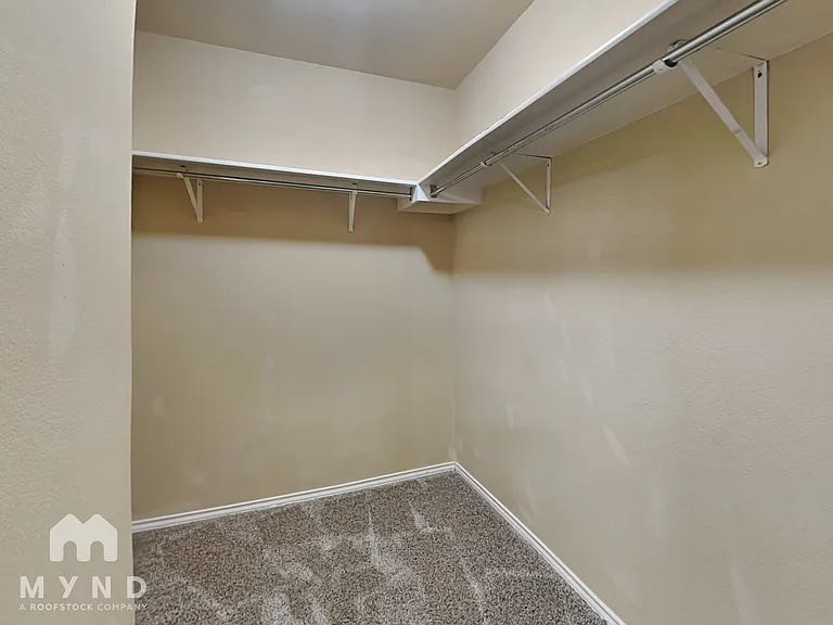 1001 Apollo Cir — Photo 14