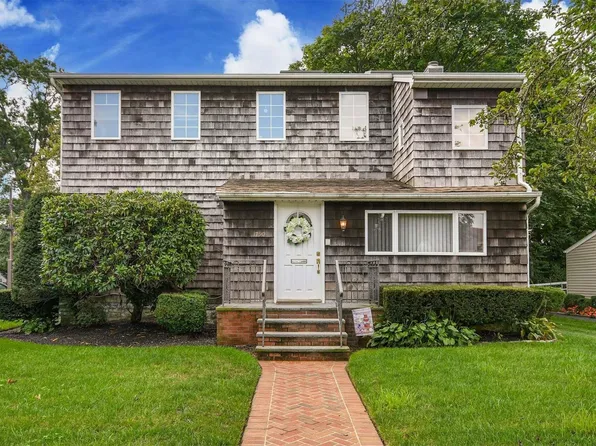 1790 Stuyvesant Avenue, Merrick, NY 11566
