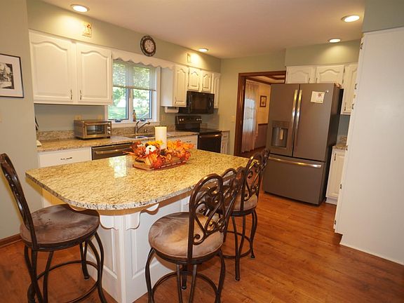 3rd image of 35 White Oak Dr Lot 52