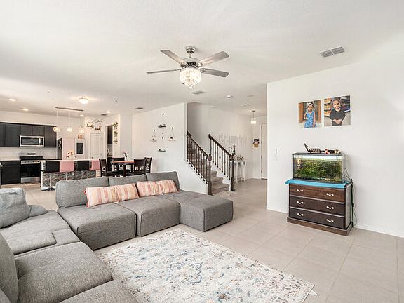 5th image of 3935 Maple Bay Ln