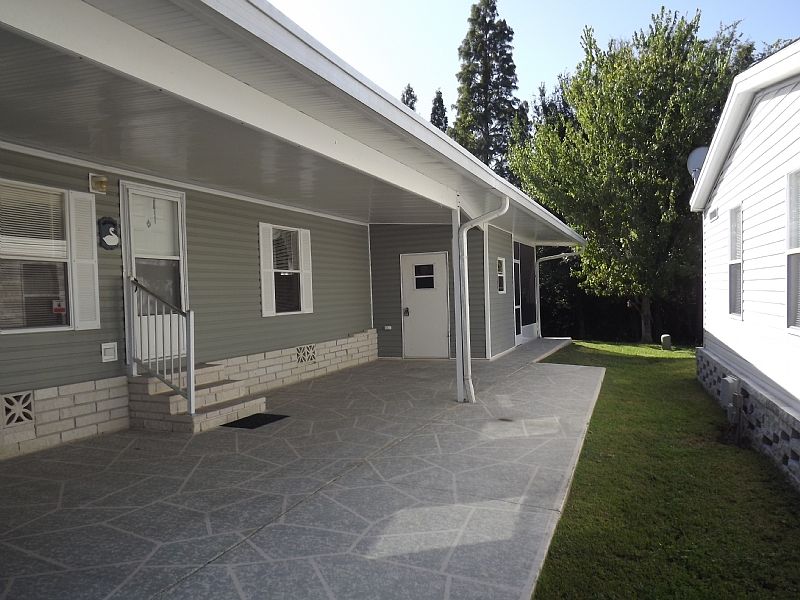 1st image of 346 Lake Huron Dr